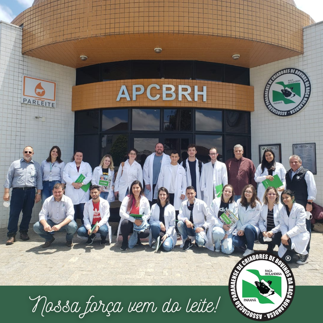 APCBRH recebe alunos de medicina veterinária da UniBrasil